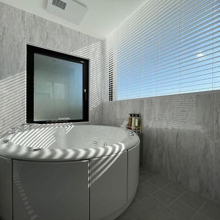 Bhotel Nekoyard - Scenic Penthouse Studio With Jacuzzi & Spacious Terrace Hiroshima Luaran gambar